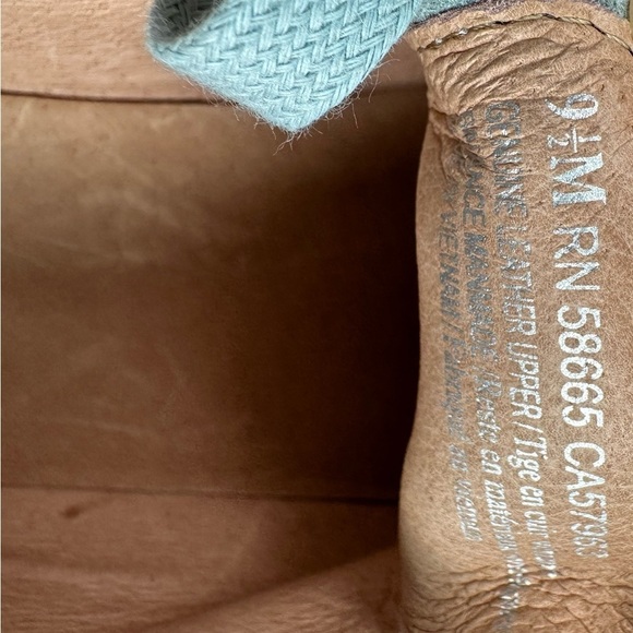 Halogen blue soft leather shoes size 9.5M, new like condition - Picture 7 of 7